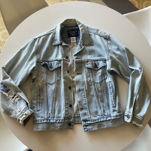 VINTAGE Levi’s Denim Jacket